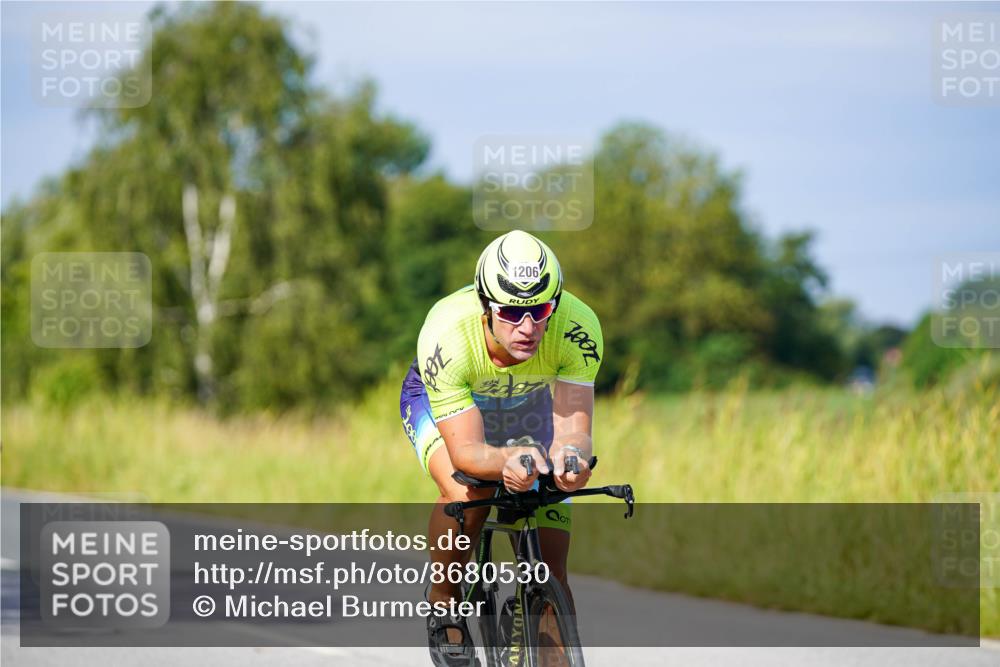 31.08.2025 - Elbe Triathlon Hamburg Michael Burmester http://msf.ph/oto/8680530 31.08.2025 10:44:04 Radfahren 1183, 1206, 1251, 1326, 1445 meine-sportfotos.de