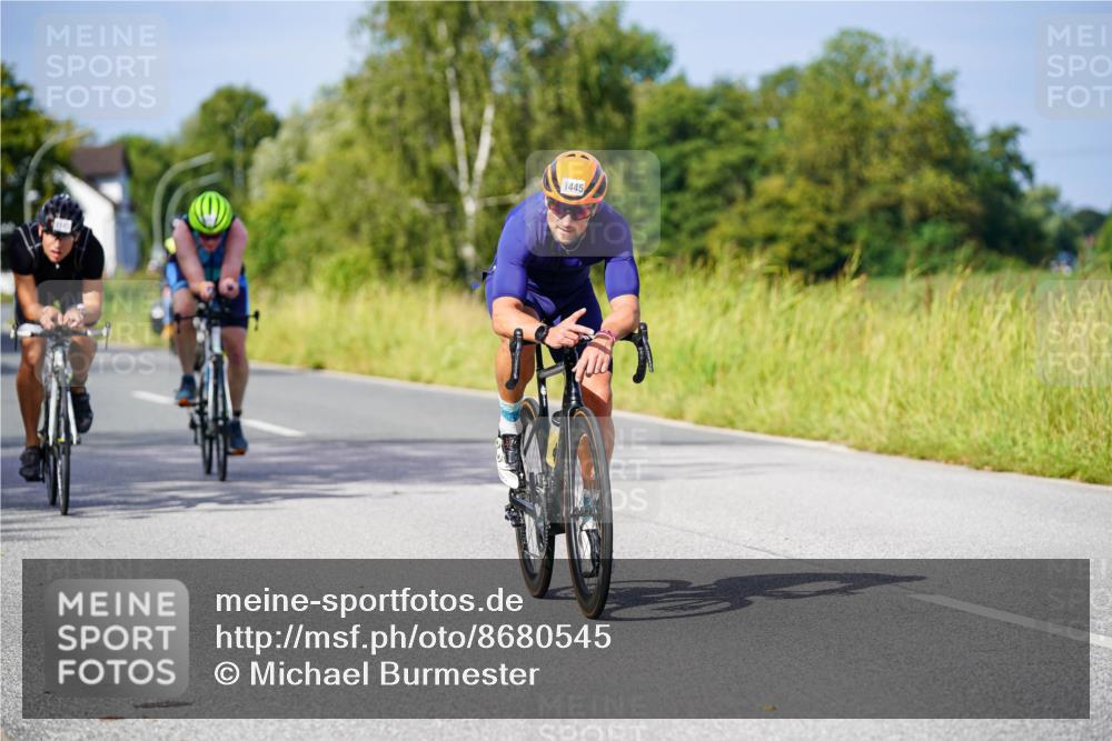 31.08.2025 - Elbe Triathlon Hamburg Michael Burmester http://msf.ph/oto/8680545 31.08.2025 10:44:06 Radfahren 1183, 1206, 1251, 1326, 1445 meine-sportfotos.de
