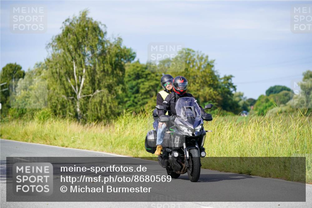 31.08.2025 - Elbe Triathlon Hamburg Michael Burmester http://msf.ph/oto/8680569 31.08.2025 10:44:08 Radfahren 1183, 1251, 1445 meine-sportfotos.de
