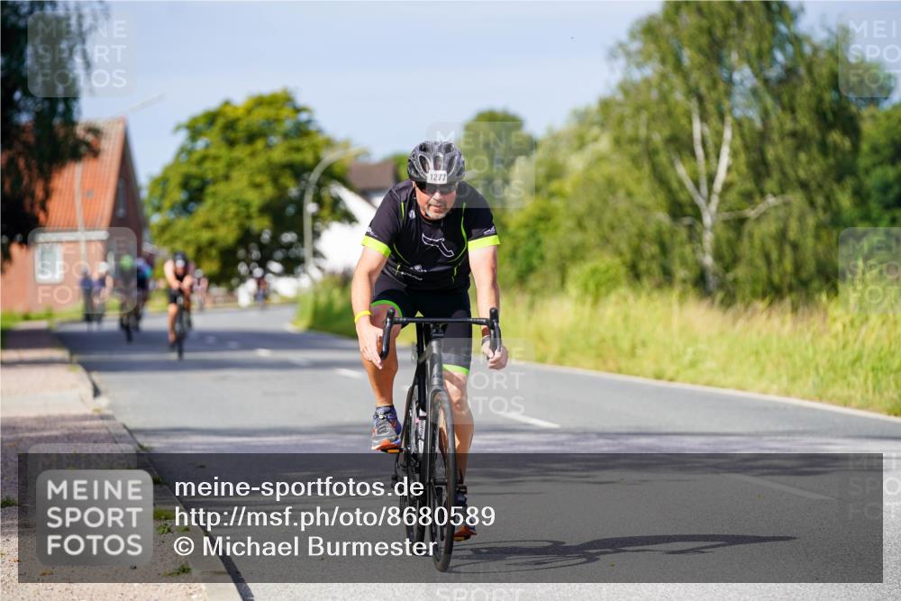 31.08.2025 - Elbe Triathlon Hamburg Michael Burmester http://msf.ph/oto/8680589 31.08.2025 10:44:22 Radfahren 1038, 1277, 1318, 1322 meine-sportfotos.de