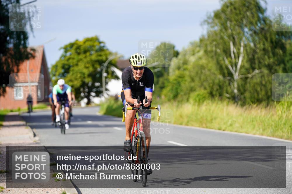 31.08.2025 - Elbe Triathlon Hamburg Michael Burmester http://msf.ph/oto/8680603 31.08.2025 10:44:29 Radfahren 782, 905, 951, 1313, 1322 meine-sportfotos.de