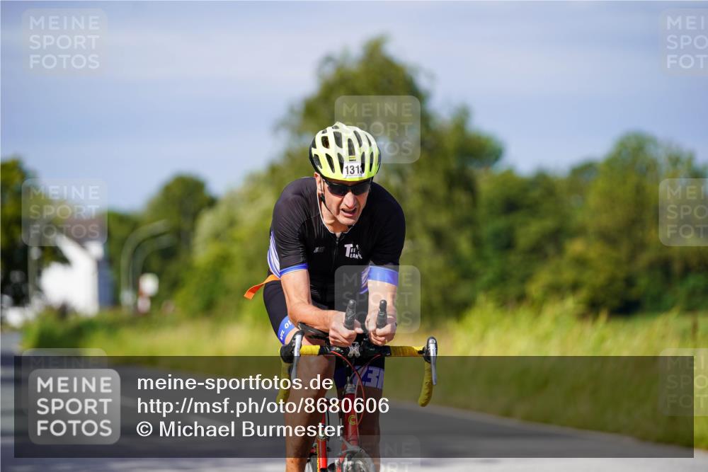 31.08.2025 - Elbe Triathlon Hamburg Michael Burmester http://msf.ph/oto/8680606 31.08.2025 10:44:30 Radfahren 782, 905, 951, 1313, 1322 meine-sportfotos.de