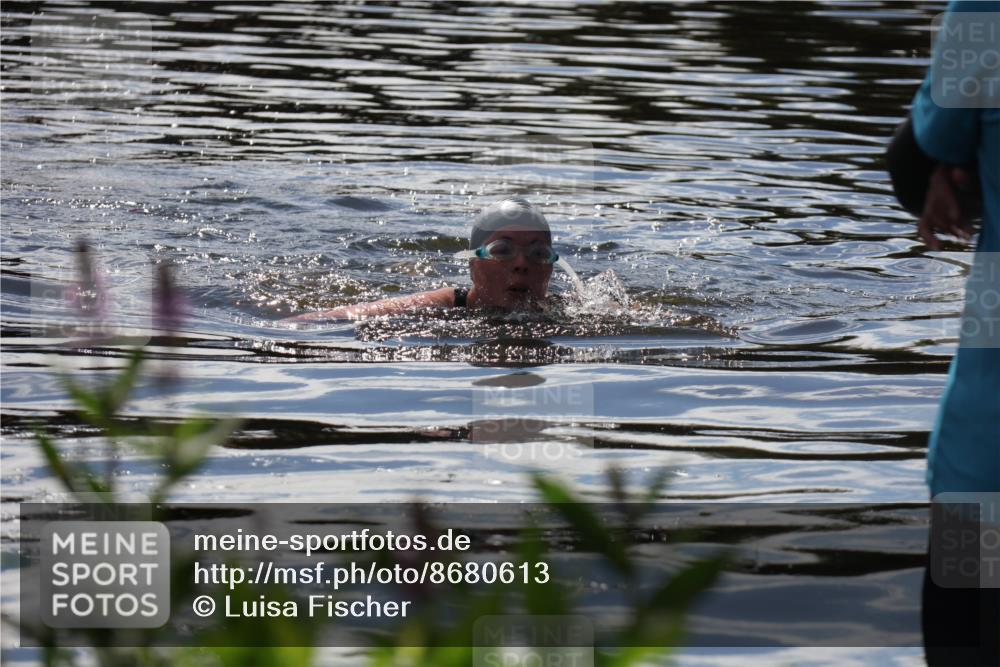31.08.2025 - Elbe Triathlon Hamburg Luisa Fischer http://msf.ph/oto/8680613 31.08.2025 14:51:37 Schwimmen  meine-sportfotos.de