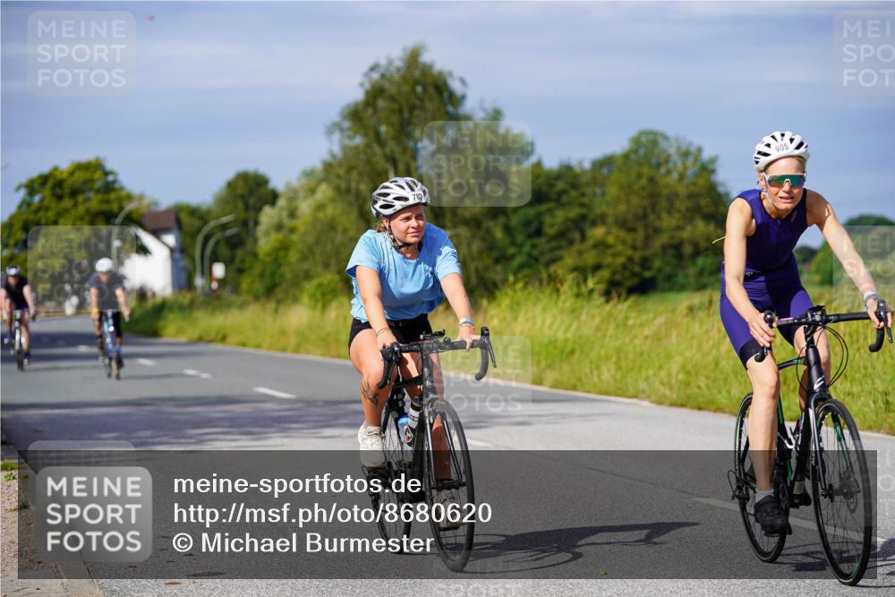 31.08.2025 - Elbe Triathlon Hamburg Michael Burmester http://msf.ph/oto/8680620 31.08.2025 10:44:35 Radfahren 782, 905, 951, 1307 meine-sportfotos.de