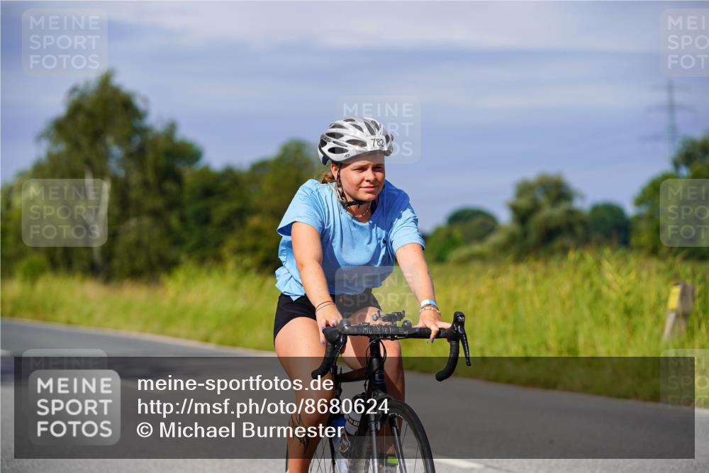 31.08.2025 - Elbe Triathlon Hamburg Michael Burmester http://msf.ph/oto/8680624 31.08.2025 10:44:36 Radfahren 782, 905, 951, 1307 meine-sportfotos.de