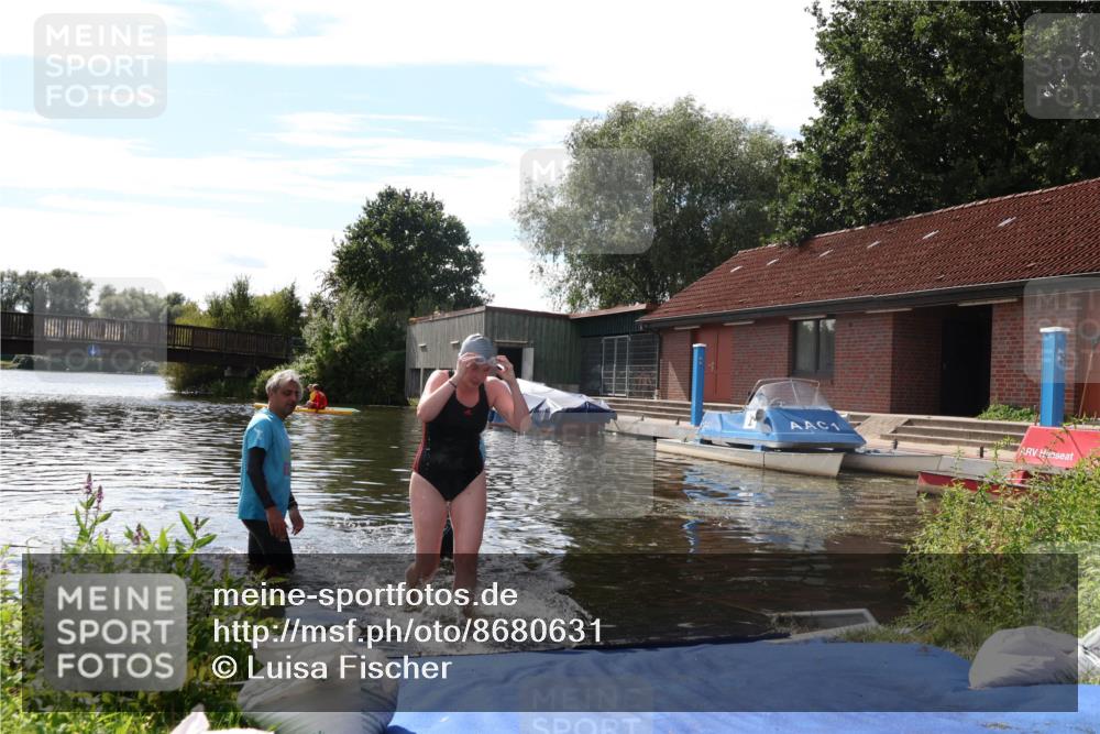31.08.2025 - Elbe Triathlon Hamburg Luisa Fischer http://msf.ph/oto/8680631 31.08.2025 14:51:48 Schwimmen  meine-sportfotos.de