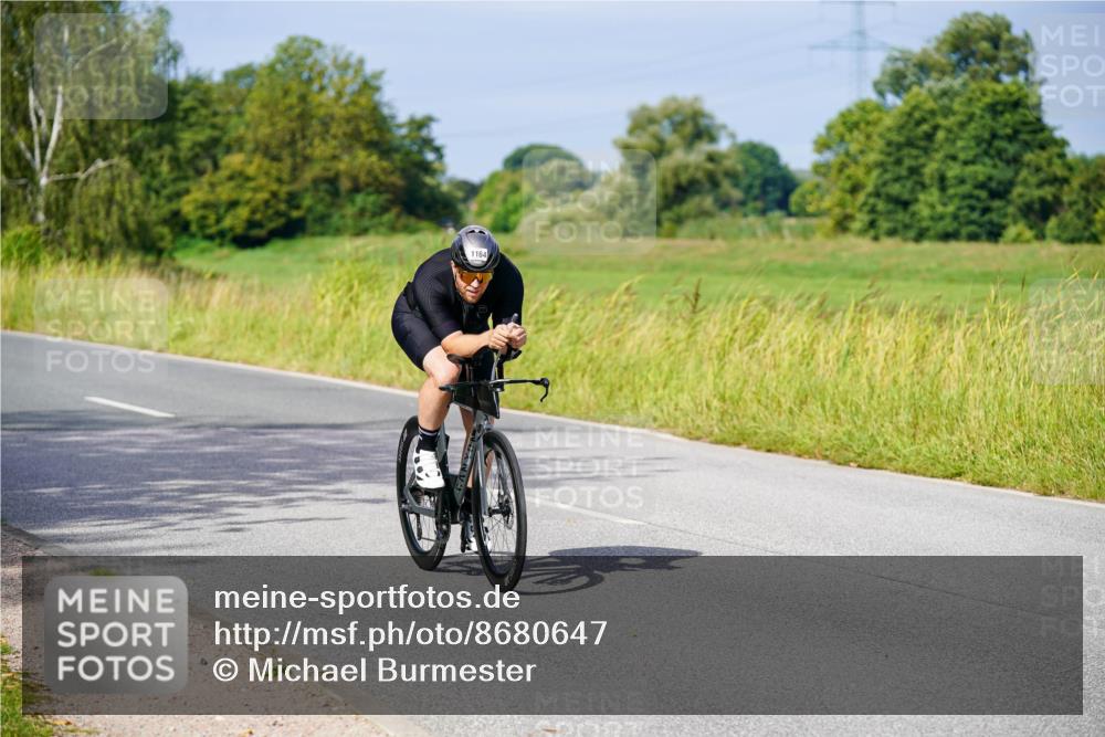 31.08.2025 - Elbe Triathlon Hamburg Michael Burmester http://msf.ph/oto/8680647 31.08.2025 10:44:49 Radfahren 1164, 1252, 1292 meine-sportfotos.de