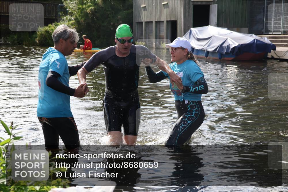31.08.2025 - Elbe Triathlon Hamburg Luisa Fischer http://msf.ph/oto/8680659 31.08.2025 14:57:09 Schwimmen  meine-sportfotos.de
