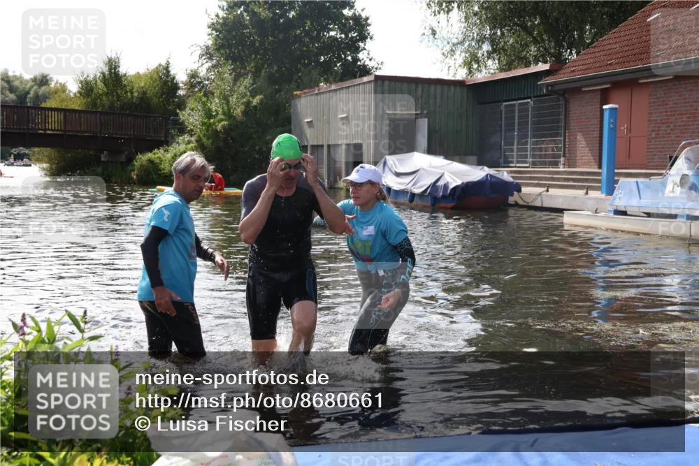 31.08.2025 - Elbe Triathlon Hamburg Luisa Fischer http://msf.ph/oto/8680661 31.08.2025 14:57:10 Schwimmen  meine-sportfotos.de