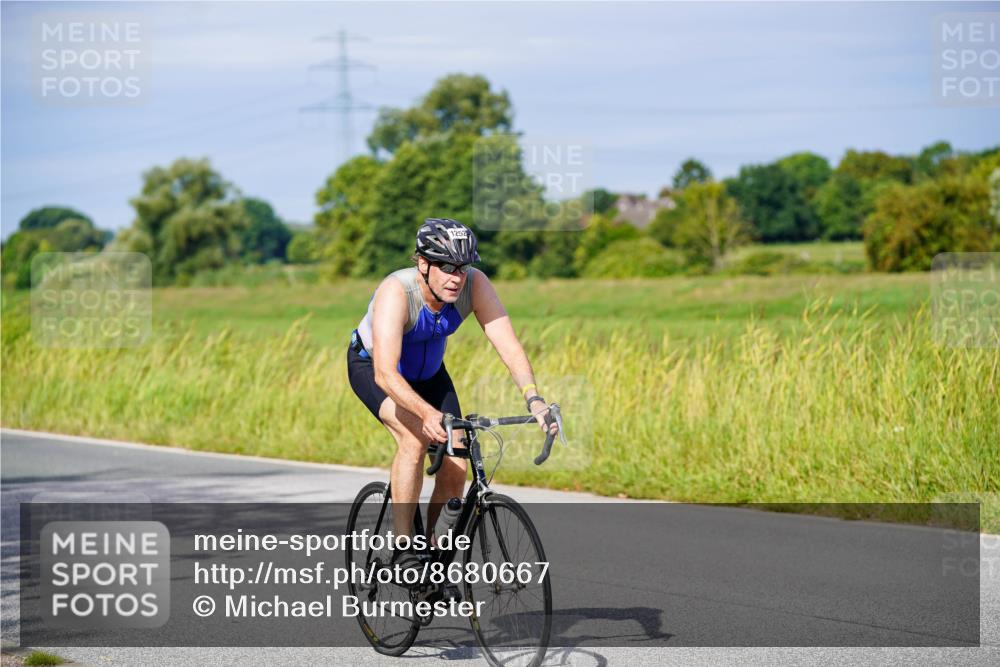 31.08.2025 - Elbe Triathlon Hamburg Michael Burmester http://msf.ph/oto/8680667 31.08.2025 10:44:54 Radfahren 1209, 1252, 1292 meine-sportfotos.de