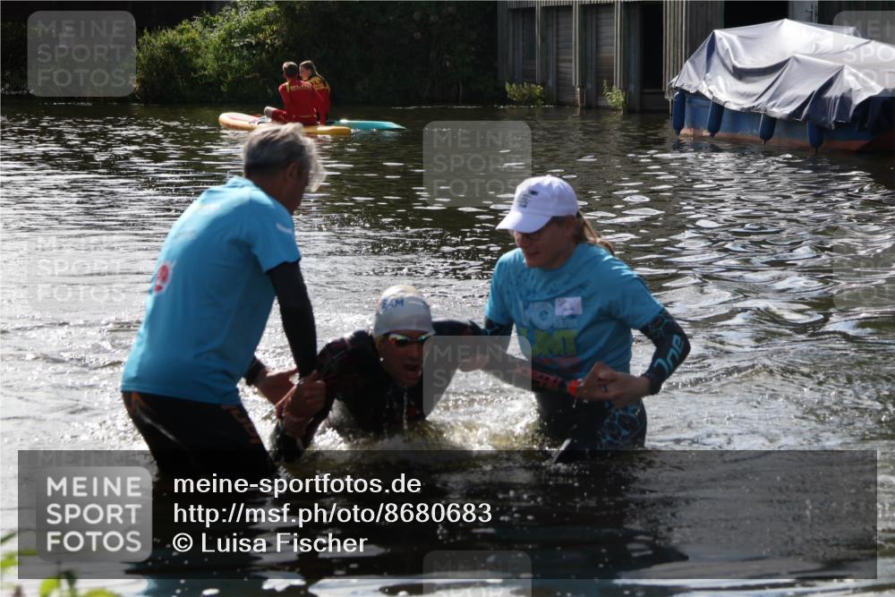 31.08.2025 - Elbe Triathlon Hamburg Luisa Fischer http://msf.ph/oto/8680683 31.08.2025 15:00:05 Schwimmen  meine-sportfotos.de