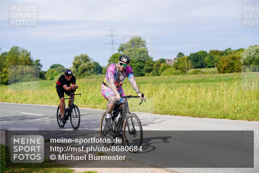 31.08.2025 - Elbe Triathlon Hamburg Michael Burmester http://msf.ph/oto/8680684 31.08.2025 10:44:59 Radfahren 1140, 1209, 1292 meine-sportfotos.de