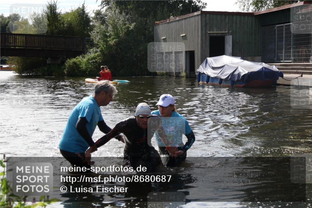 31.08.2025 - Elbe Triathlon Hamburg Luisa Fischer http://msf.ph/oto/8680687 31.08.2025 15:00:06 Schwimmen  meine-sportfotos.de