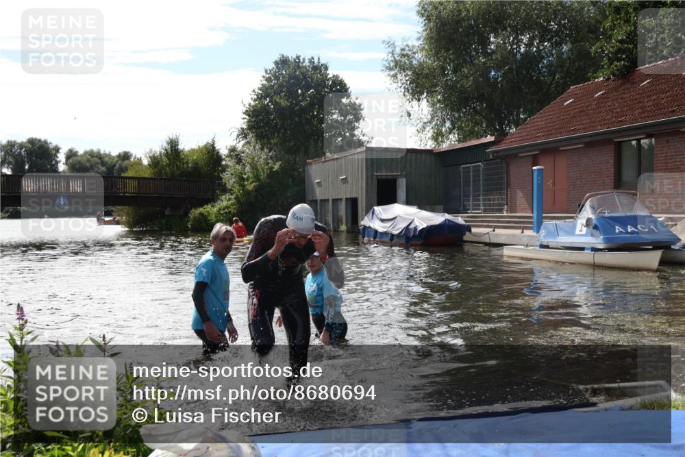 31.08.2025 - Elbe Triathlon Hamburg Luisa Fischer http://msf.ph/oto/8680694 31.08.2025 15:00:07 Schwimmen  meine-sportfotos.de