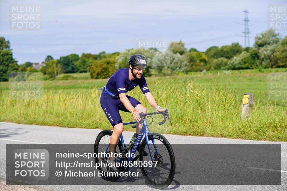 31.08.2025 - Elbe Triathlon Hamburg Michael Burmester http://msf.ph/oto/8680697 31.08.2025 10:45:01 Radfahren 1140, 1209 meine-sportfotos.de