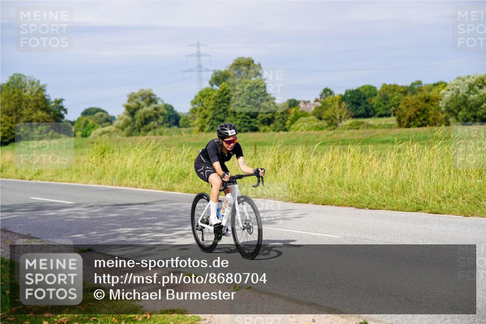 31.08.2025 - Elbe Triathlon Hamburg Michael Burmester http://msf.ph/oto/8680704 31.08.2025 10:45:21 Radfahren 401, 809, 1261, 1275, 1319, 1337, 1338 meine-sportfotos.de