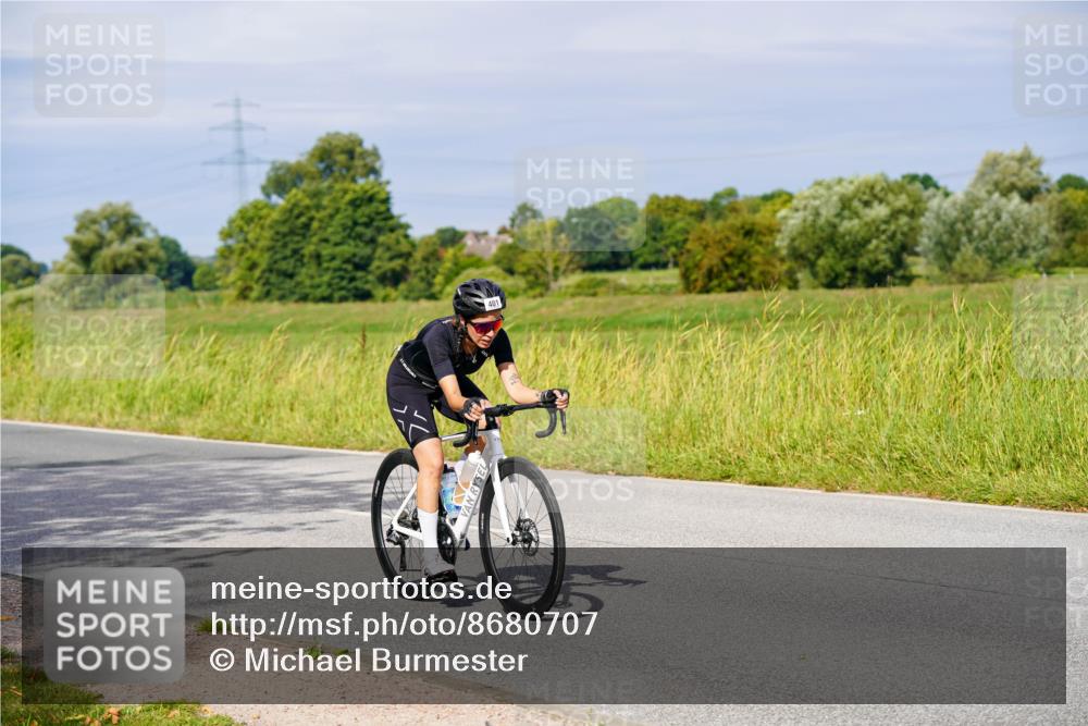 31.08.2025 - Elbe Triathlon Hamburg Michael Burmester http://msf.ph/oto/8680707 31.08.2025 10:45:21 Radfahren 401, 809, 1261, 1275, 1319, 1337, 1338 meine-sportfotos.de