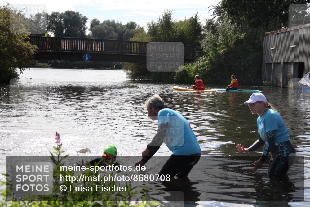 31.08.2025 - Elbe Triathlon Hamburg Luisa Fischer http://msf.ph/oto/8680708 31.08.2025 15:02:10 Schwimmen  meine-sportfotos.de