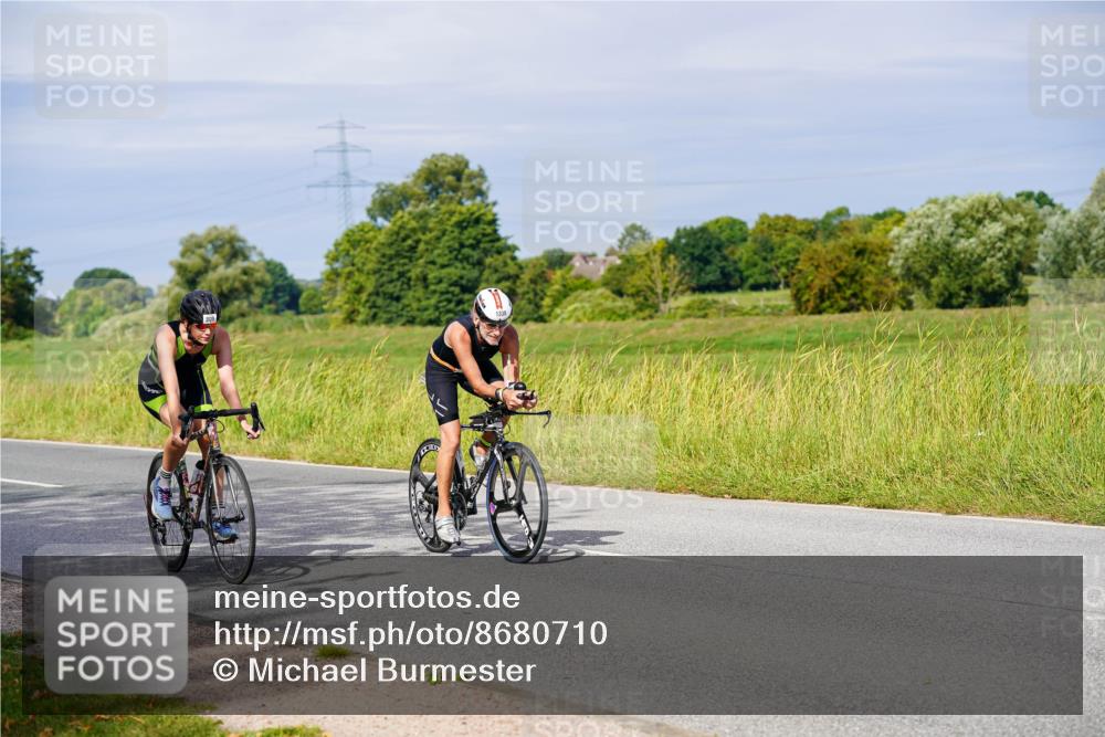31.08.2025 - Elbe Triathlon Hamburg Michael Burmester http://msf.ph/oto/8680710 31.08.2025 10:45:23 Radfahren 401, 809, 852, 1275, 1319, 1337, 1338 meine-sportfotos.de