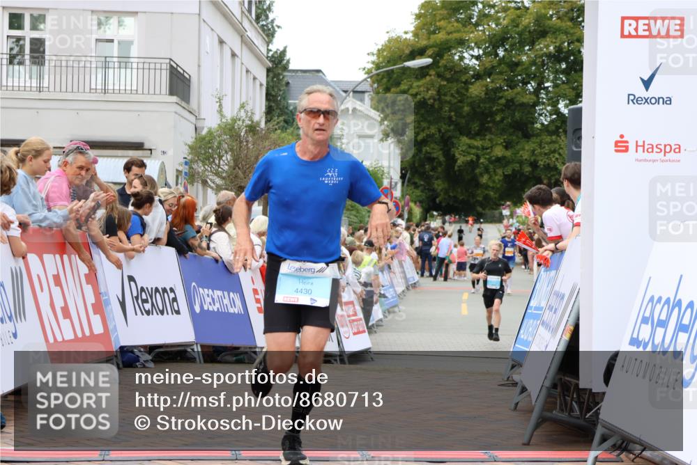 31.08.2025 - 21. Blankeneser Heldenlauf Strokosch-Dieckow http://msf.ph/oto/8680713 31.08.2025 12:07:22 Ziel 4430, 4291 meine-sportfotos.de
