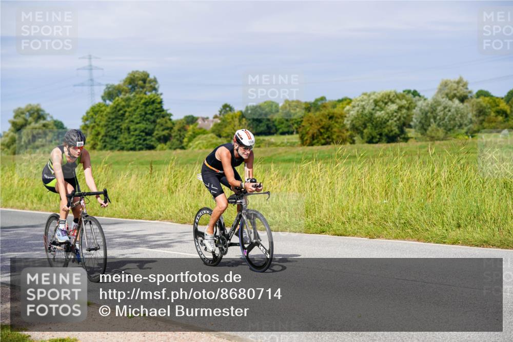 31.08.2025 - Elbe Triathlon Hamburg Michael Burmester http://msf.ph/oto/8680714 31.08.2025 10:45:23 Radfahren 401, 809, 852, 1275, 1319, 1337, 1338 meine-sportfotos.de