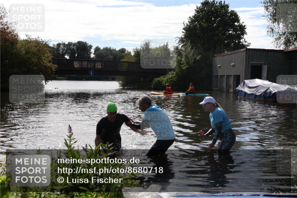 31.08.2025 - Elbe Triathlon Hamburg Luisa Fischer http://msf.ph/oto/8680718 31.08.2025 15:02:12 Schwimmen  meine-sportfotos.de
