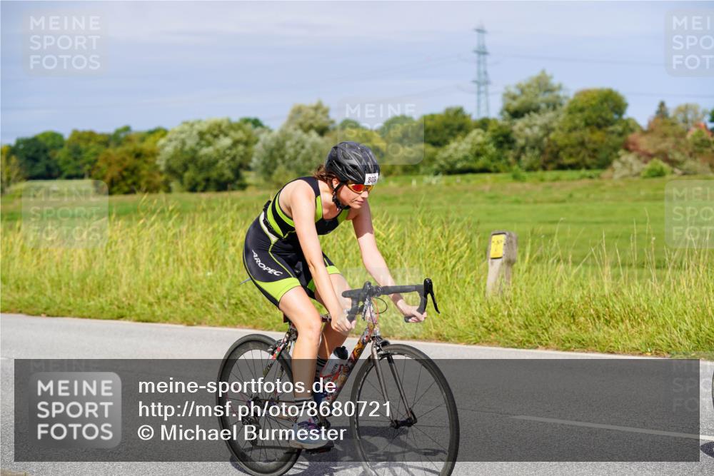 31.08.2025 - Elbe Triathlon Hamburg Michael Burmester http://msf.ph/oto/8680721 31.08.2025 10:45:24 Radfahren 401, 809, 852, 1275, 1319, 1337, 1338 meine-sportfotos.de