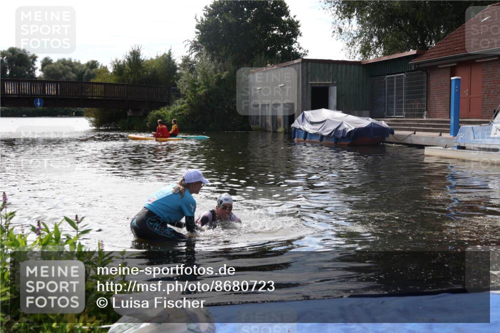 31.08.2025 - Elbe Triathlon Hamburg Luisa Fischer http://msf.ph/oto/8680723 31.08.2025 15:03:05 Schwimmen  meine-sportfotos.de