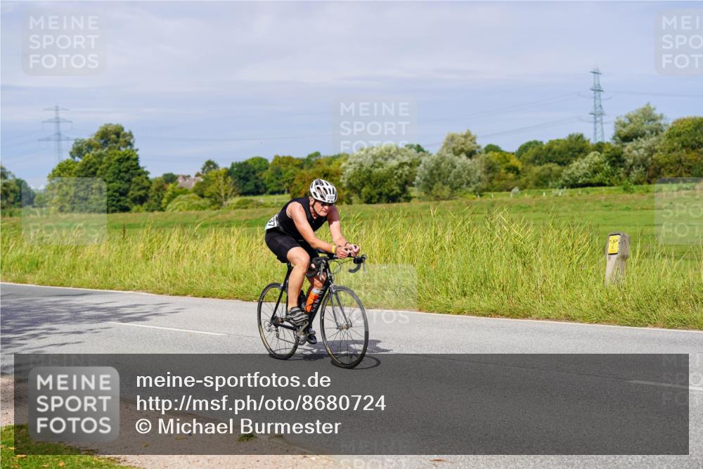 31.08.2025 - Elbe Triathlon Hamburg Michael Burmester http://msf.ph/oto/8680724 31.08.2025 10:45:26 Radfahren 809, 852, 1027, 1319, 1337, 1338 meine-sportfotos.de
