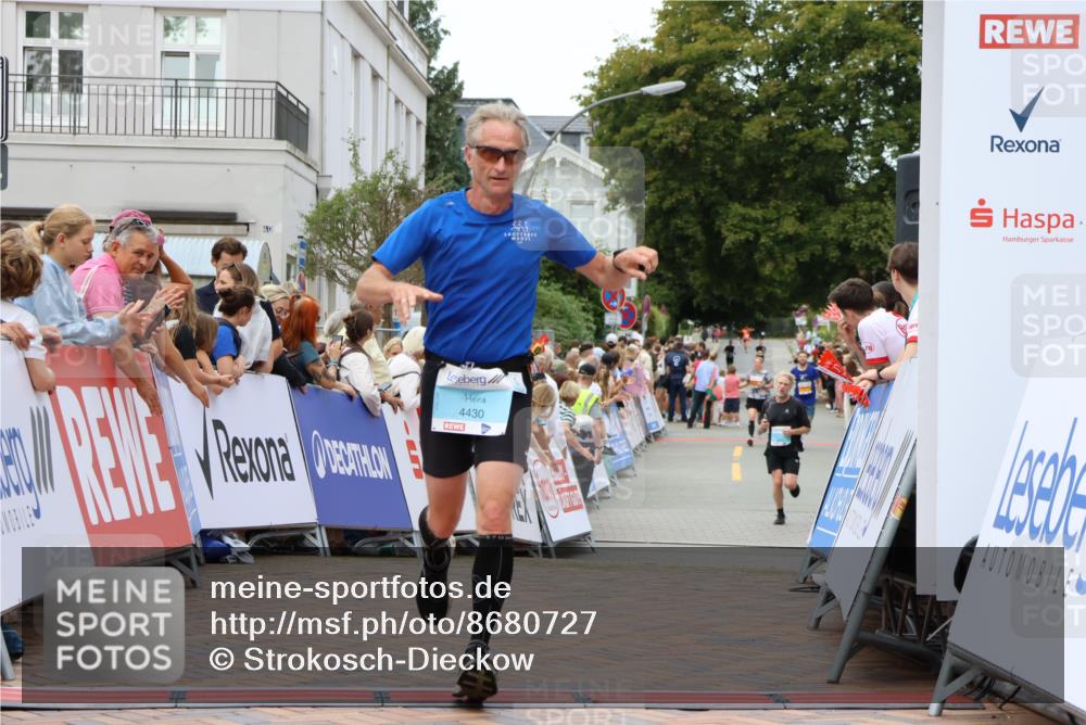 31.08.2025 - 21. Blankeneser Heldenlauf Strokosch-Dieckow http://msf.ph/oto/8680727 31.08.2025 12:07:21 Ziel 4430, 4291 meine-sportfotos.de