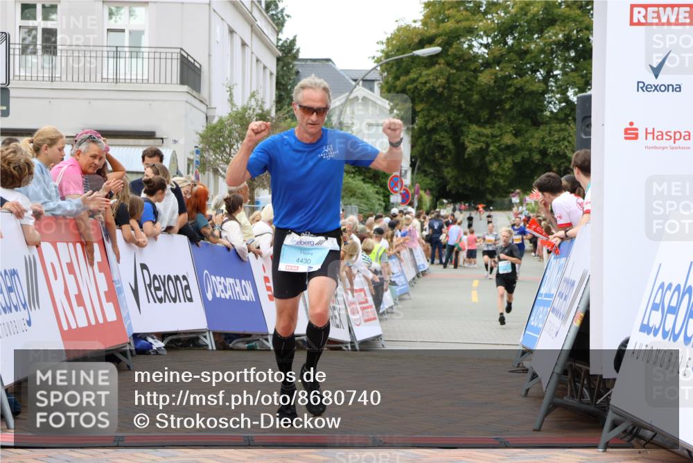 31.08.2025 - 21. Blankeneser Heldenlauf Strokosch-Dieckow http://msf.ph/oto/8680740 31.08.2025 12:07:21 Ziel 4430, 4291 meine-sportfotos.de
