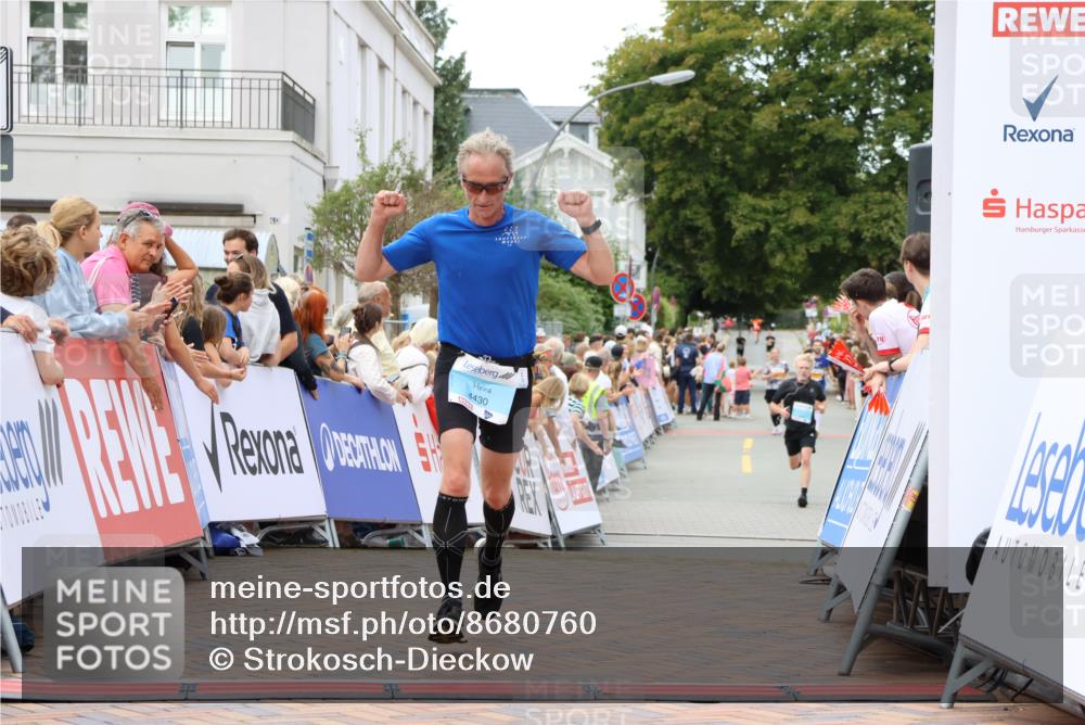31.08.2025 - 21. Blankeneser Heldenlauf Strokosch-Dieckow http://msf.ph/oto/8680760 31.08.2025 12:07:21 Ziel 4430, 4291 meine-sportfotos.de
