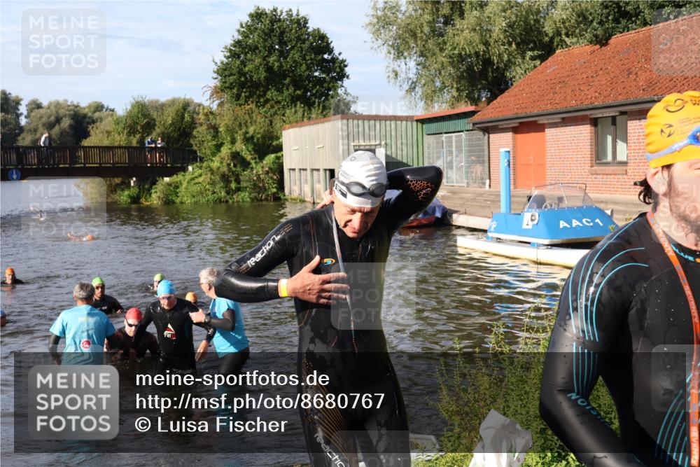 31.08.2025 - Elbe Triathlon Hamburg Luisa Fischer http://msf.ph/oto/8680767 31.08.2025 09:25:05 Schwimmen 671, 699, 704, 741, 745 meine-sportfotos.de
