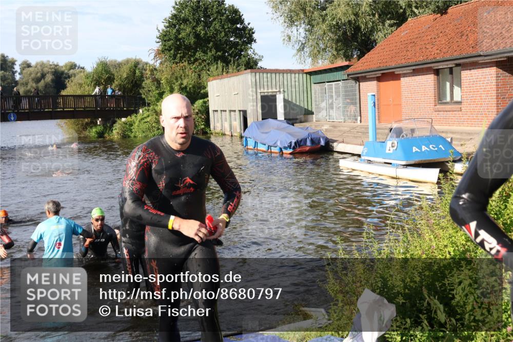 31.08.2025 - Elbe Triathlon Hamburg Luisa Fischer http://msf.ph/oto/8680797 31.08.2025 09:25:11 Schwimmen 564, 671, 704, 735, 736, 745 meine-sportfotos.de