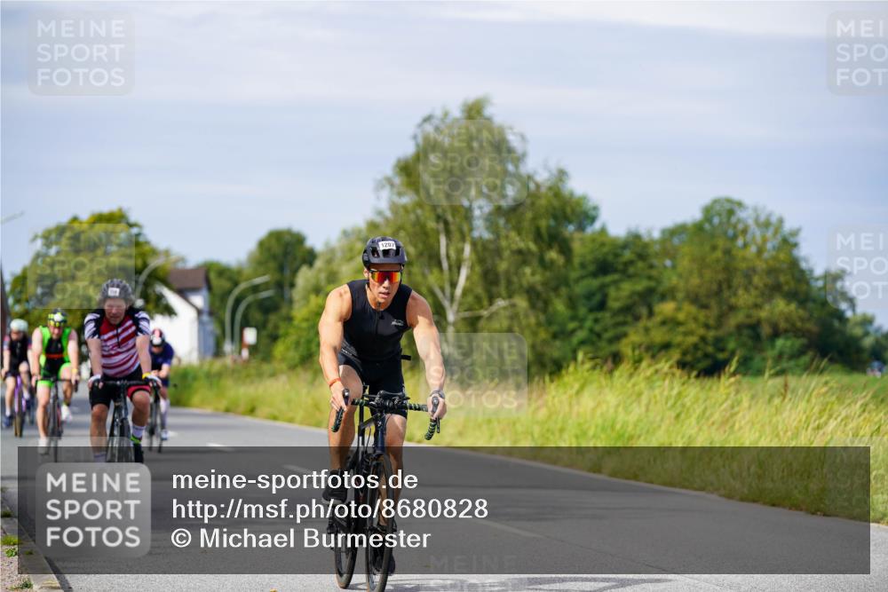 31.08.2025 - Elbe Triathlon Hamburg Michael Burmester http://msf.ph/oto/8680828 31.08.2025 10:52:54 Radfahren 758, 841, 1207, 1243, 1258, 1295, 1389 meine-sportfotos.de