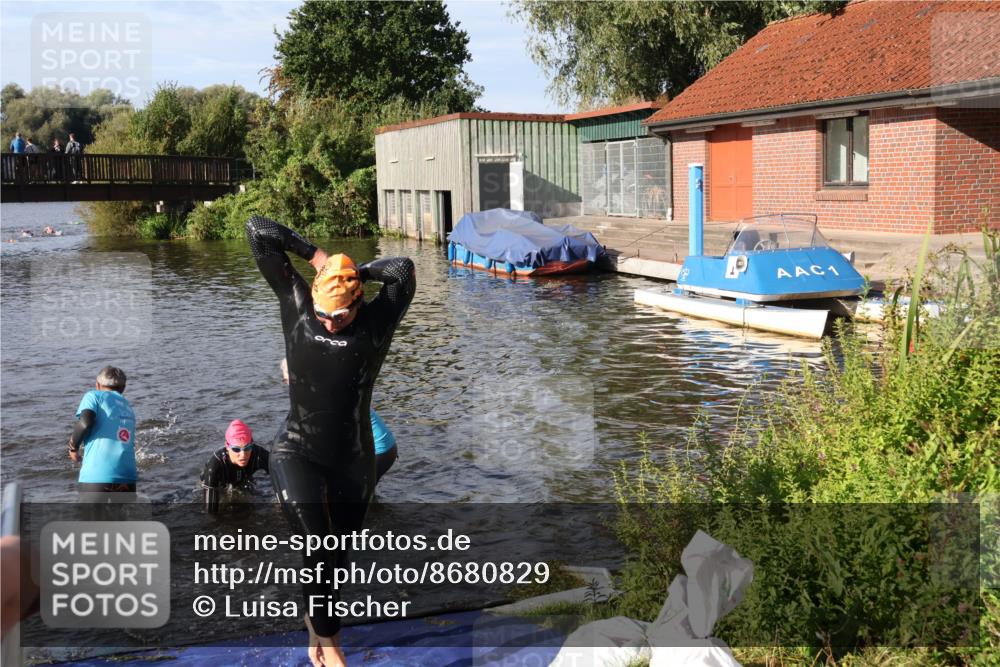 31.08.2025 - Elbe Triathlon Hamburg Luisa Fischer http://msf.ph/oto/8680829 31.08.2025 09:25:49 Schwimmen 774, 778, 849 meine-sportfotos.de
