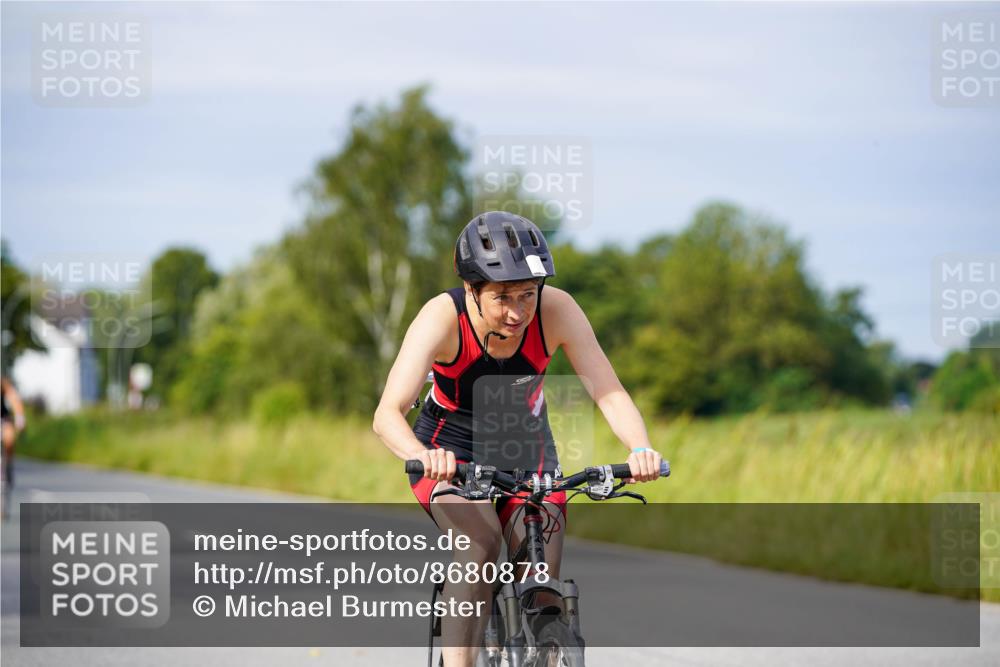 31.08.2025 - Elbe Triathlon Hamburg Michael Burmester http://msf.ph/oto/8680878 31.08.2025 10:53:18 Radfahren 1378, 1413, 1449, 1487, 1494 meine-sportfotos.de