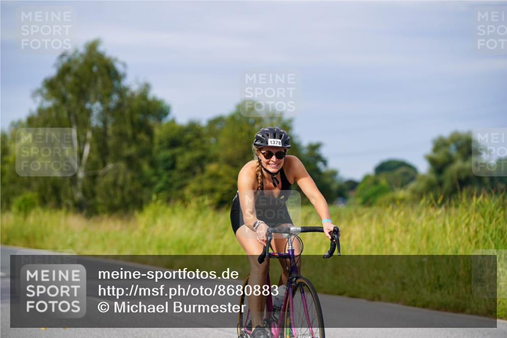 31.08.2025 - Elbe Triathlon Hamburg Michael Burmester http://msf.ph/oto/8680883 31.08.2025 10:53:21 Radfahren 1378, 1449, 1487, 1494 meine-sportfotos.de