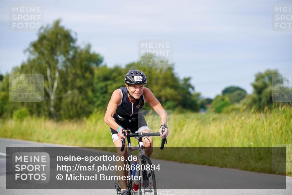 31.08.2025 - Elbe Triathlon Hamburg Michael Burmester http://msf.ph/oto/8680894 31.08.2025 10:53:24 Radfahren 1194, 1378, 1487, 1494 meine-sportfotos.de