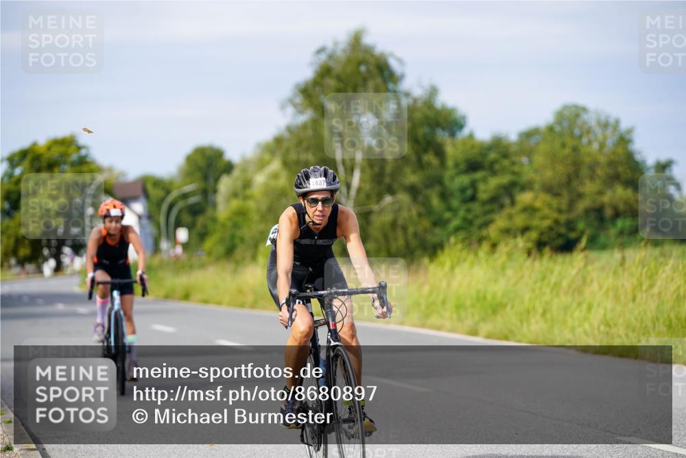 31.08.2025 - Elbe Triathlon Hamburg Michael Burmester http://msf.ph/oto/8680897 31.08.2025 10:53:24 Radfahren 1194, 1378, 1487, 1494 meine-sportfotos.de