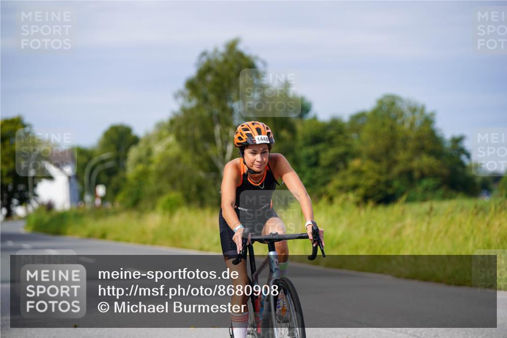 31.08.2025 - Elbe Triathlon Hamburg Michael Burmester http://msf.ph/oto/8680908 31.08.2025 10:53:26 Radfahren 1194, 1429, 1487, 1494 meine-sportfotos.de