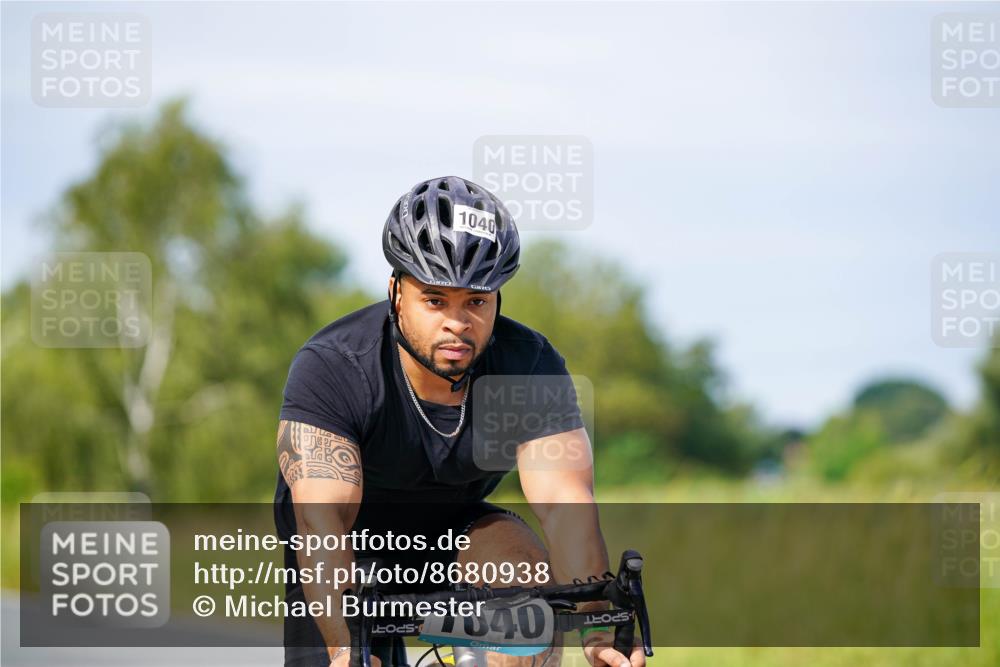 31.08.2025 - Elbe Triathlon Hamburg Michael Burmester http://msf.ph/oto/8680938 31.08.2025 10:53:41 Radfahren 1040, 1286, 1381 meine-sportfotos.de
