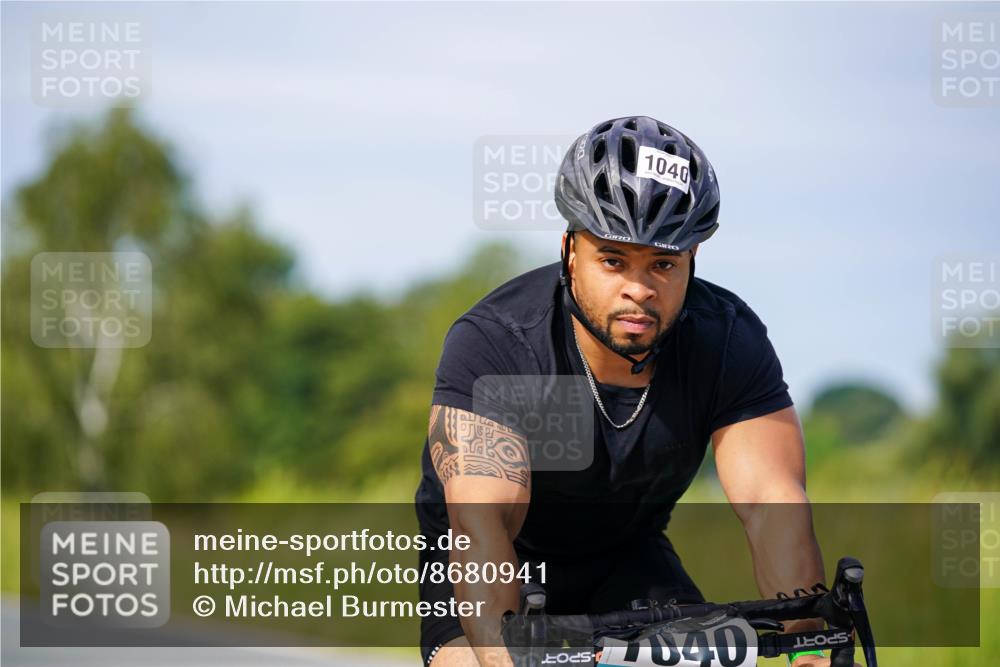 31.08.2025 - Elbe Triathlon Hamburg Michael Burmester http://msf.ph/oto/8680941 31.08.2025 10:53:41 Radfahren 1040, 1286, 1381 meine-sportfotos.de