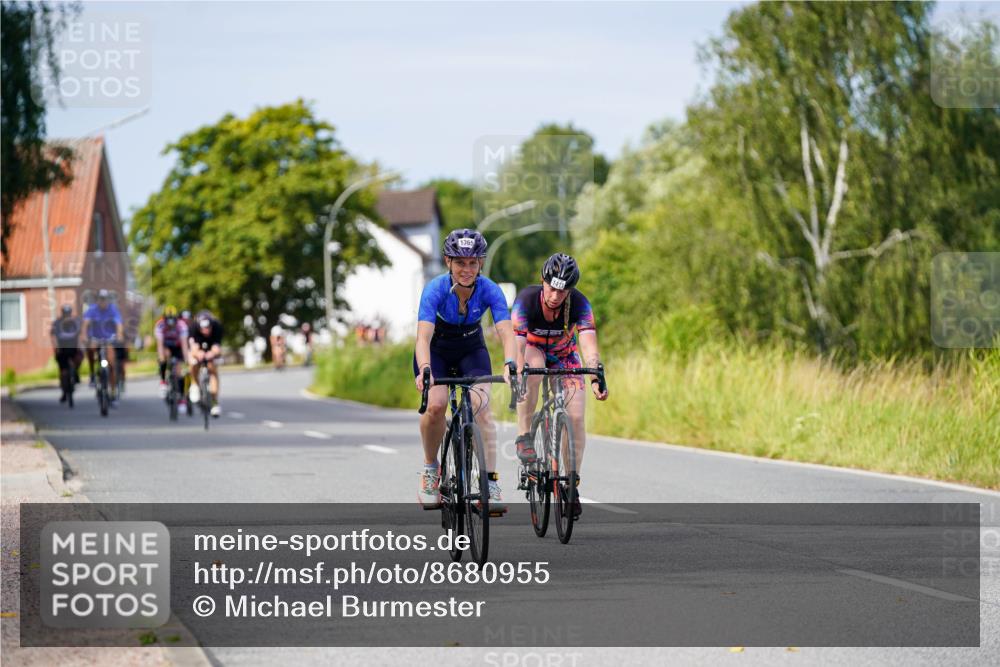 31.08.2025 - Elbe Triathlon Hamburg Michael Burmester http://msf.ph/oto/8680955 31.08.2025 10:53:56 Radfahren 1278, 1335, 1365, 1411, 1428 meine-sportfotos.de