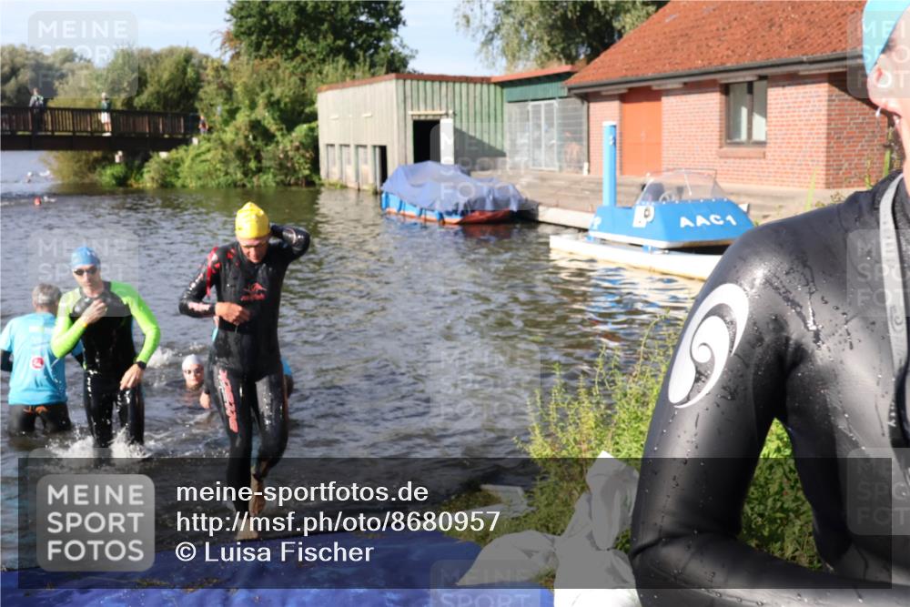31.08.2025 - Elbe Triathlon Hamburg Luisa Fischer http://msf.ph/oto/8680957 31.08.2025 09:27:39 Schwimmen 698, 785, 795, 887, 895, 918 meine-sportfotos.de