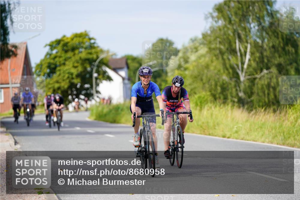 31.08.2025 - Elbe Triathlon Hamburg Michael Burmester http://msf.ph/oto/8680958 31.08.2025 10:53:56 Radfahren 1278, 1335, 1365, 1411, 1428 meine-sportfotos.de