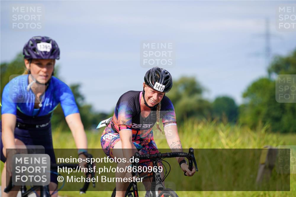 31.08.2025 - Elbe Triathlon Hamburg Michael Burmester http://msf.ph/oto/8680969 31.08.2025 10:53:57 Radfahren 1278, 1335, 1365, 1367, 1411, 1428 meine-sportfotos.de