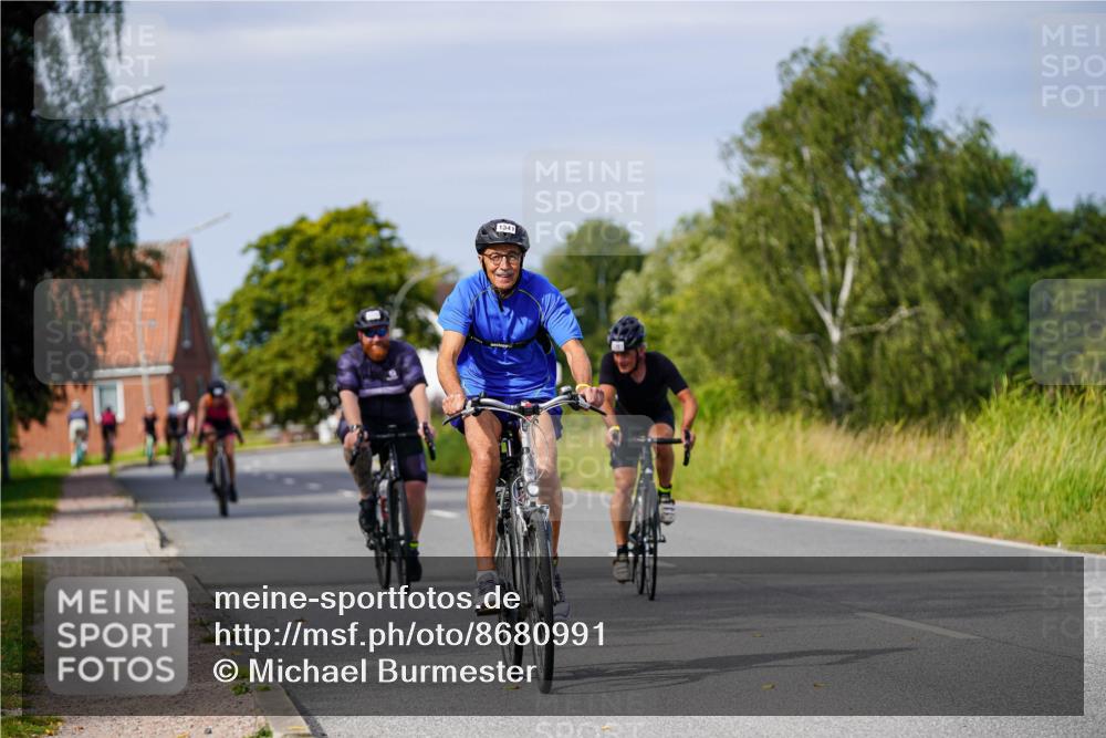 31.08.2025 - Elbe Triathlon Hamburg Michael Burmester http://msf.ph/oto/8680991 31.08.2025 10:54:04 Radfahren 1114, 1278, 1291, 1335, 1341, 1367, 1428, 1454 meine-sportfotos.de