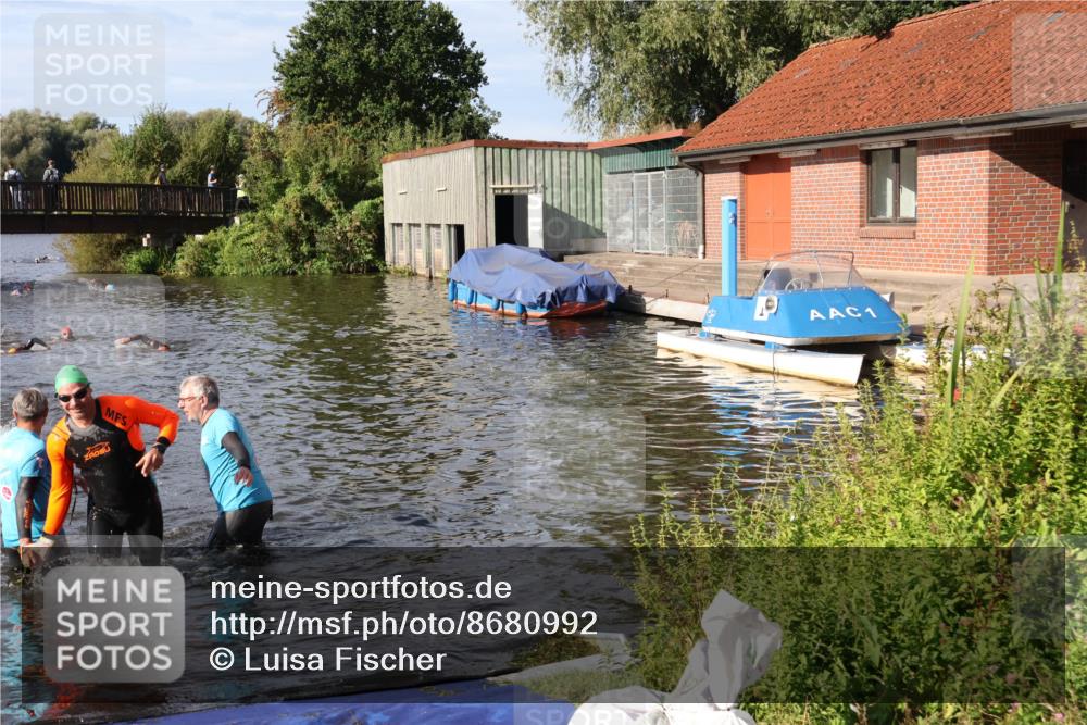 31.08.2025 - Elbe Triathlon Hamburg Luisa Fischer http://msf.ph/oto/8680992 31.08.2025 09:28:11 Schwimmen 673 meine-sportfotos.de