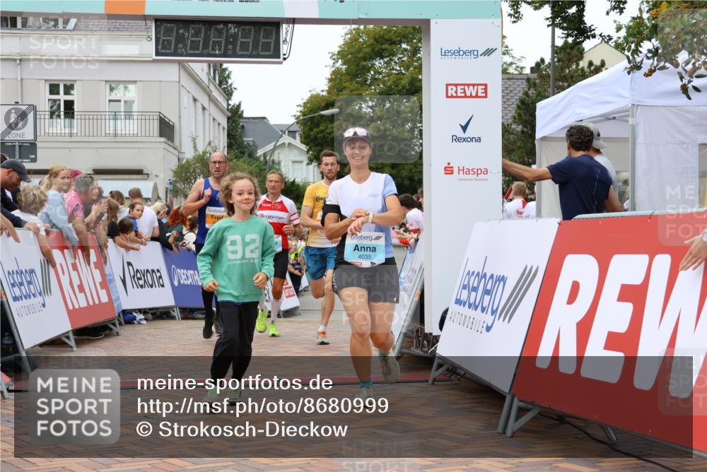 31.08.2025 - 21. Blankeneser Heldenlauf Strokosch-Dieckow http://msf.ph/oto/8680999 31.08.2025 12:07:07 Ziel 5036, 5524, 4001, 4035, 4362 meine-sportfotos.de